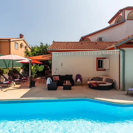 Anna With Pool By * Porec